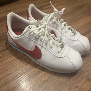 Nike Cortez Basic SL Shoes in White/Varsity Royal/Black/Varsity Red